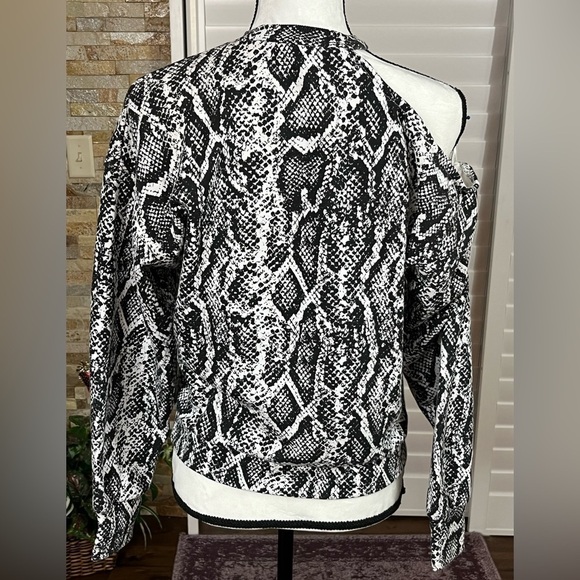 𝅺culpos x Inc Python Print Drop Shoulder Long Sleeve Sweatshirt Size Small - Picture 4 of 8